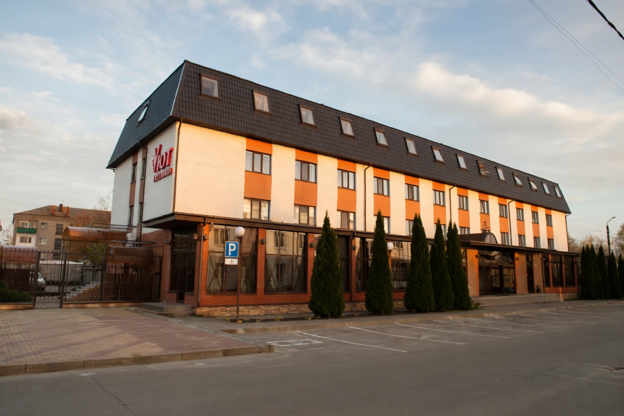 Здание гостиницы Уют